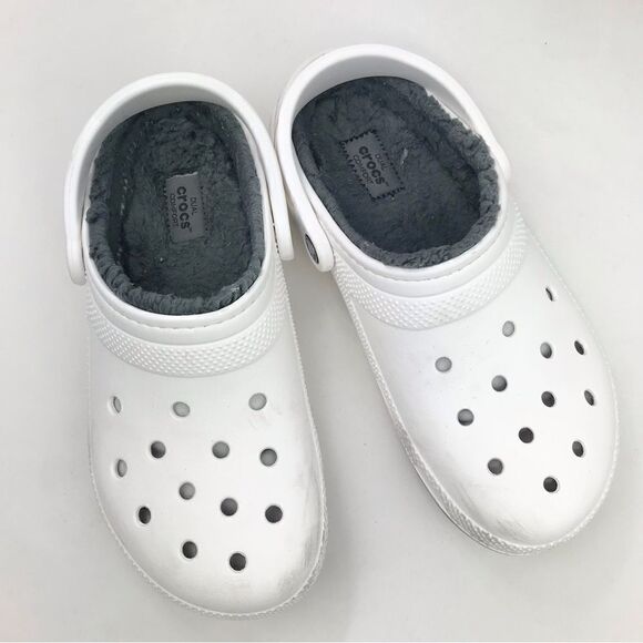Crocs Classic White Gray Plush Lined Insulated Dual Comfort Slip On Rubber Clogs - Picture 1 of 11